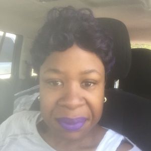 Meet your Posher, Shawana